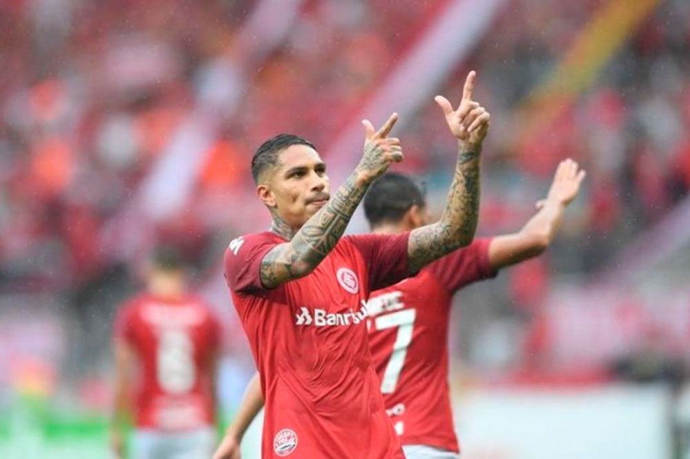 peruano-paolo-guerrero-anota-doblete-internacional-copa-libertadores