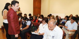 Escuela de Idiomas de UCV capacita a servidores públicos en inglés básico