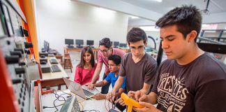 Ingeniería Electrónica de UPAO se proyecta a las personas con discapacidad