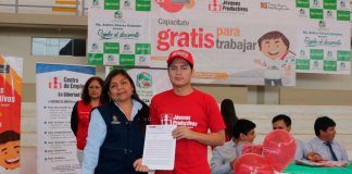 Jóvenes de Virú recibien certificados de capacitación como operarios de plantas agroindustriales y CERTIJOVEN