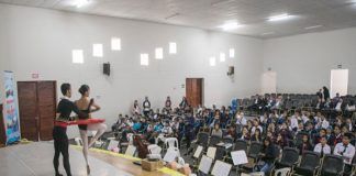 Estudiantes de colegio Mariano Melgar destacan programa Full Cultura