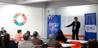 RSU de UPAO desarrolla conversatorio de ética