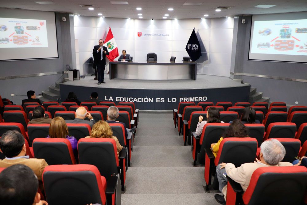 facultad-ciencias-empresariales-ucv-realiza-reunion-docente-2019