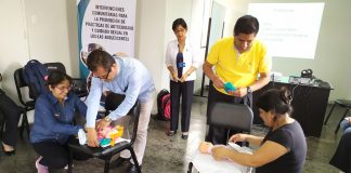 Capacitan a profesionales de la salud en embarazos adolescentes en La Libertad