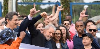 El expresidente Lula da Silva sale de la cárcel después de un año y siete meses