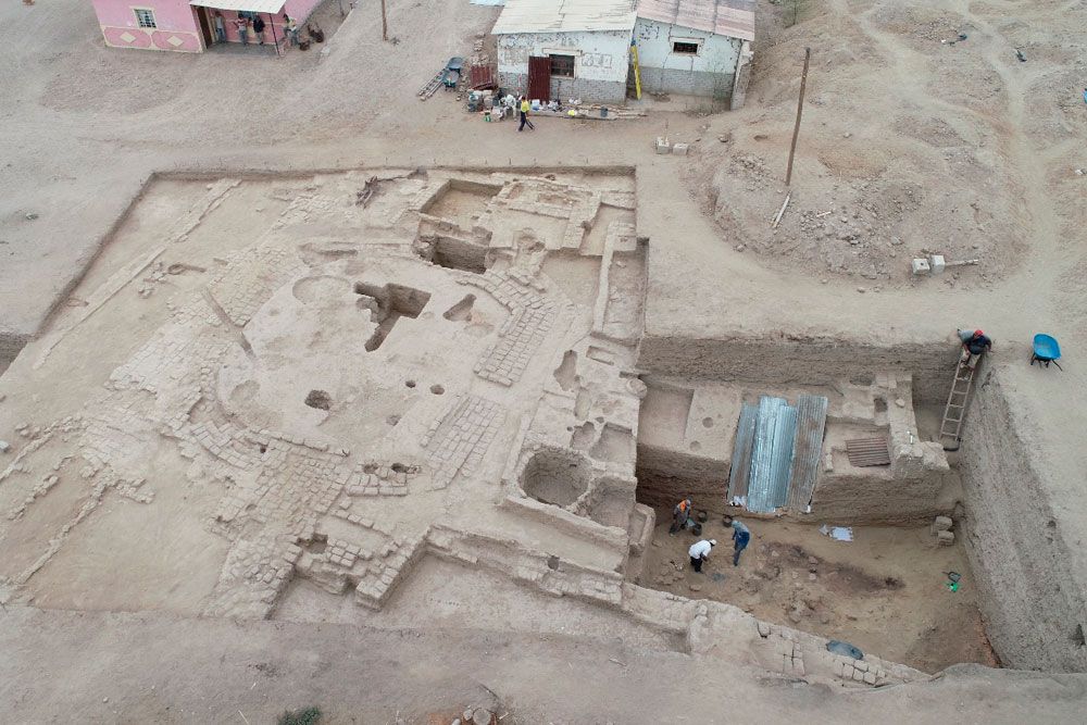 descubren-24-tumbas-elite-mochica-recinto-wari-huaca-santa-rosa