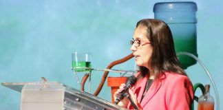 Jefa institucional de la Biblioteca Nacional invita a niños y jóvenes a ser agentes de cambio