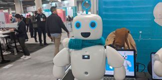 La compañía Circulus presenta el tierno robot acompañante piBo en el CES 2020