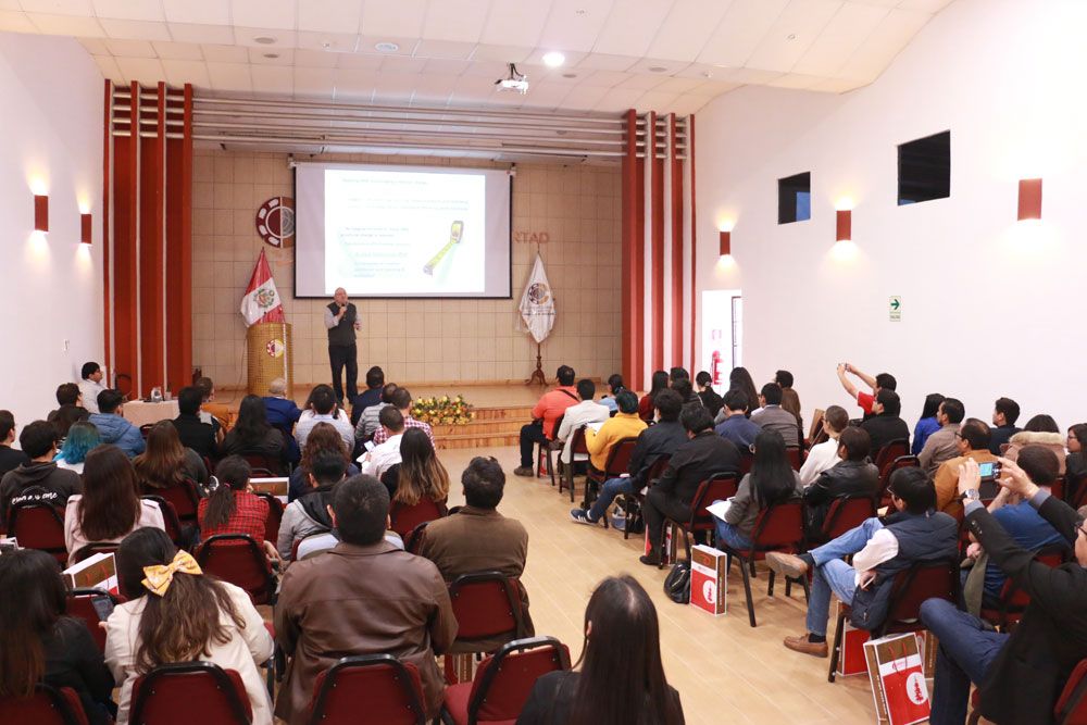ccll-anuncia-programa-capacitacion-investigacion-mercados