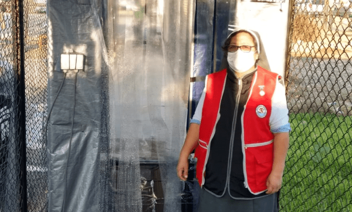 la-arquidiocesis-trujillo-entrega-material-desinfeccion-penal-el-milagro-1