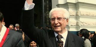 Fallece Javier Alva Orlandini, fundador y líder histórico de Acción Popular