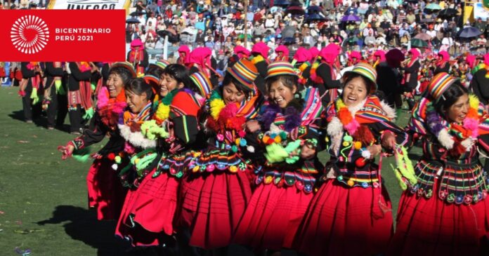 nueva-catedra-bicentenario-rescata-tradicion-fiesta-candelaria-otras-festividades-populares-peru