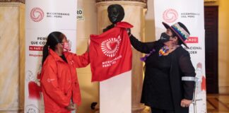 Día Internacional de la Mujer: se develaron bustos en homenaje a peruanas del Bicentenario en Palacio de Gobierno