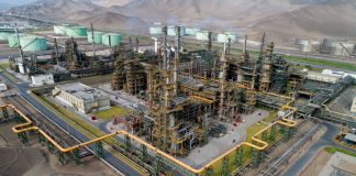 OEFA paraliza actividades de carga y descarga en La Pampilla