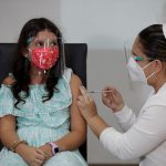 Niños de 5 a 11 años pueden ser vacunados contra la covid-19, influenza y VPH a la vez