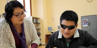 Conoce a Rosa Yataco Marín, la bibliotecóloga al servicio de las personas con ceguera