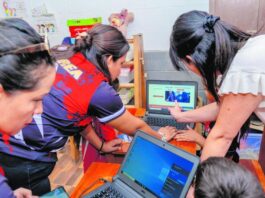“Conectar para Educar” lleva conectividad y formación digital gratuita a comunidades rurales de Huánuco y San Martín
